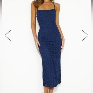 Love lace dress in navy